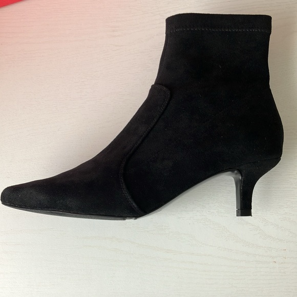 Vaneli Tale Black Punto Super SU Kitten Heel Booties (Size 6.5) - Picture 5 of 15